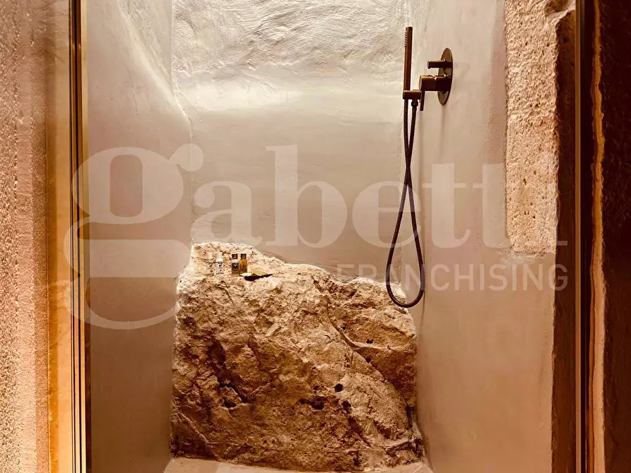 Immagine 33 di Casa indipendente in vendita  in Via Giuditta Tavani Arquati, 10 a Ostuni
