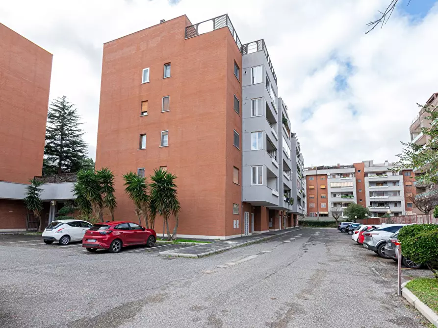 Immagine 26 di Appartamento in vendita  in Via di Dragoncello, 497 a Roma
