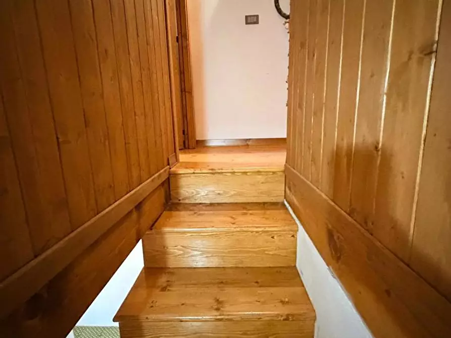 Immagine 14 di Appartamento in vendita  in Via ROMA, 42 B a Ponte Di Legno