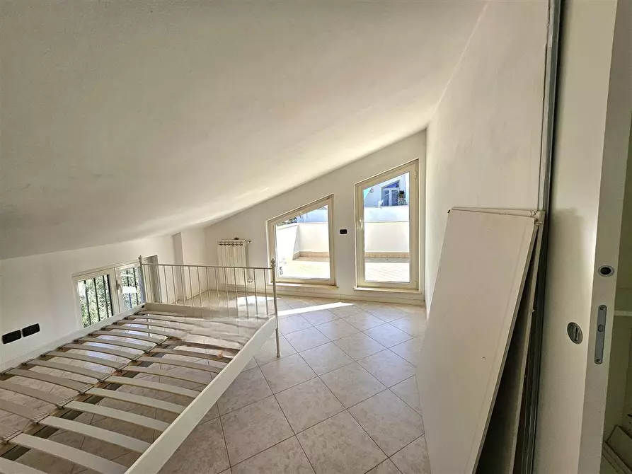 Immagine 21 di Appartamento in vendita  in Via SAN REMIGIO DI SOTTO, 18 a Massa