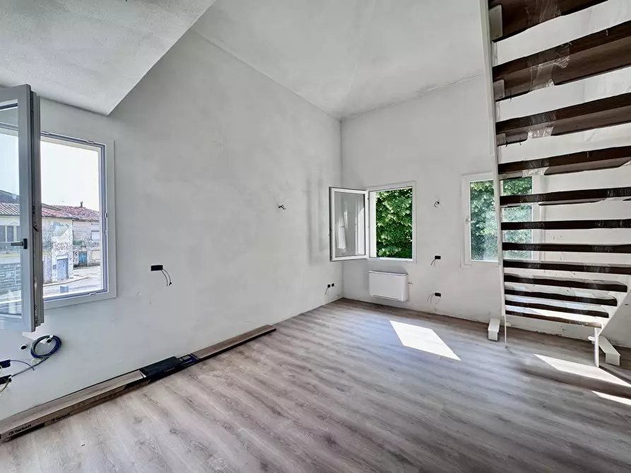 Immagine 6 di Multiproprietà in vendita  in Via Roma, 1 a Castegnero