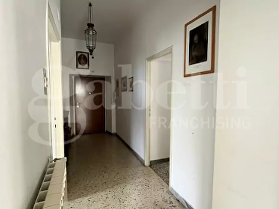 Immagine 4 di Appartamento in vendita  in Via Francesco Bulgarini a Tivoli