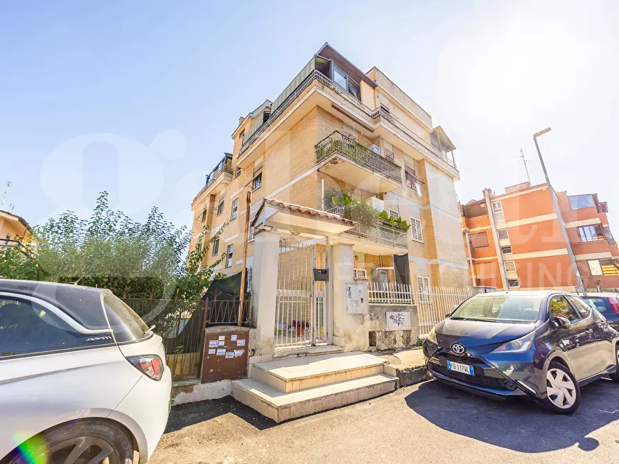 Immagine 25 di Appartamento in vendita  in Via dei Bruno, 69 a Roma