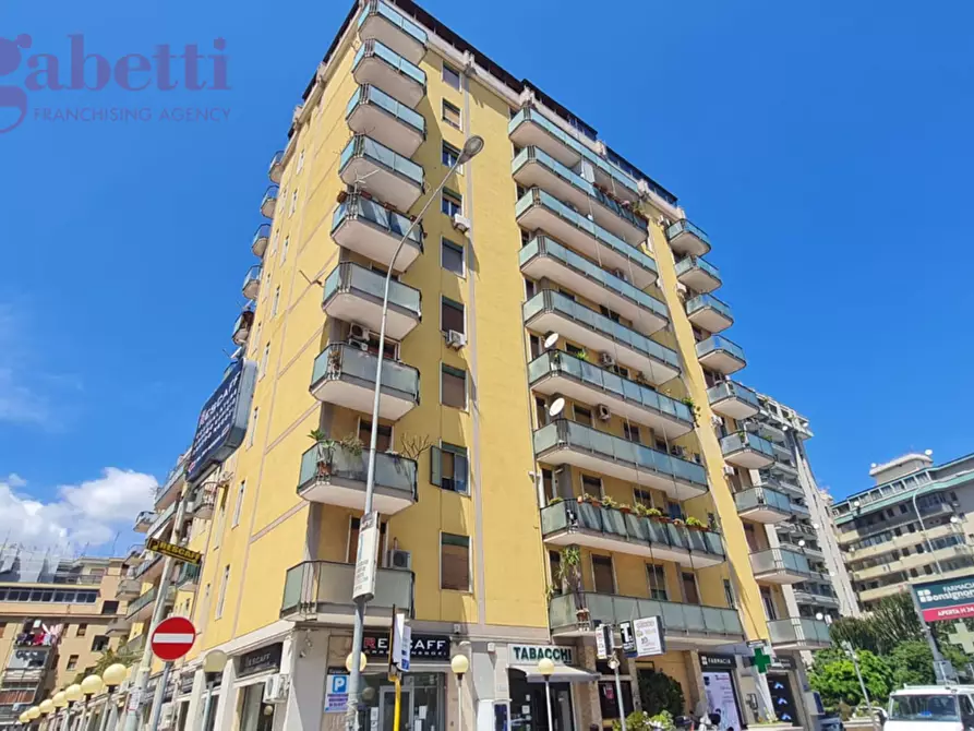 Immagine 1 di Appartamento in vendita  in Viale Regione Siciliana a Palermo