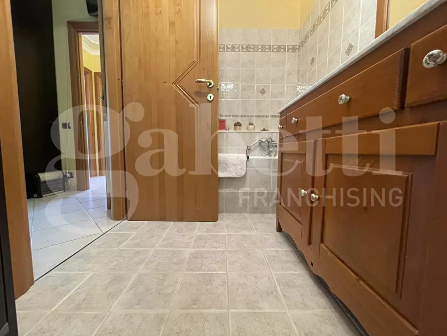 Immagine 22 di Casa trifamiliare in vendita  in Via San Remigio Paone, 10 a Formia