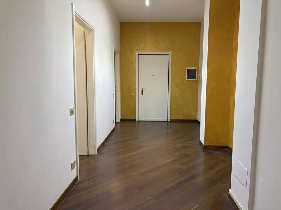 Immagine 12 di Ufficio in affitto  in Via FRUA a Milano
