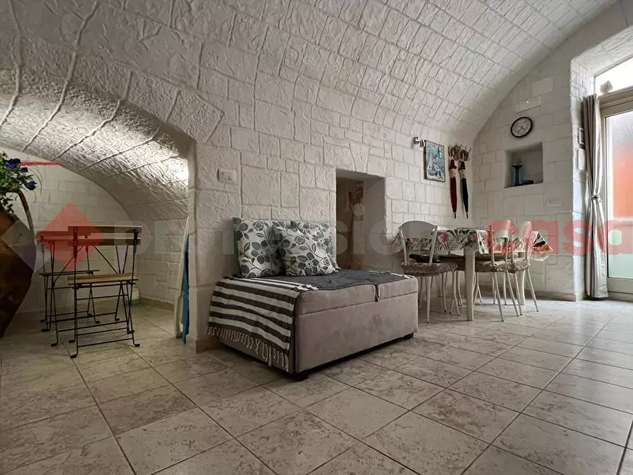 Immagine 1 di Casa indipendente in vendita  in Via BARBACANA a Monopoli