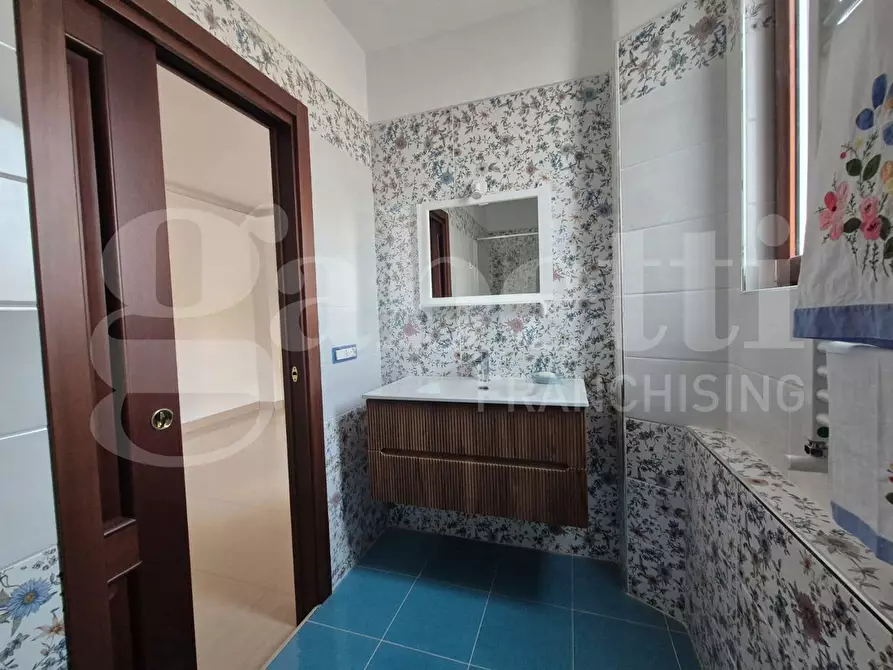 Immagine 30 di Appartamento in vendita  in Via Maresca, 48 a Torre Annunziata