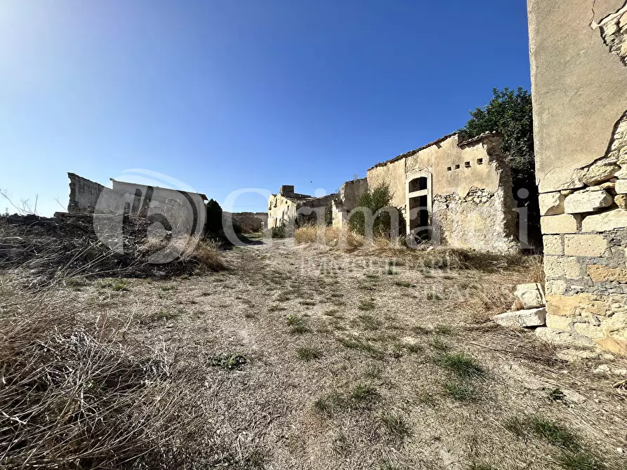 Immagine 7 di Rustico / casale in vendita  in Via Bonivini, 1 a Noto