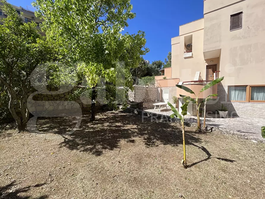 Immagine 6 di Casa trifamiliare in vendita  in Via Calegna, 51 a Gaeta