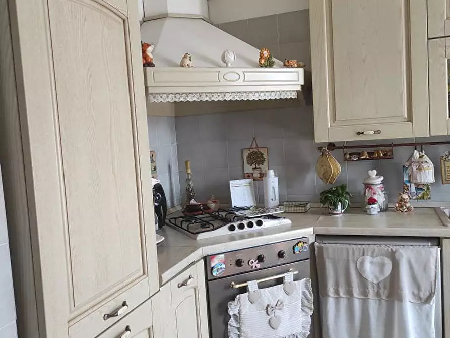 Immagine 2 di Appartamento in vendita  in Piazza SANDRO PERTINI, 5 a Taranto