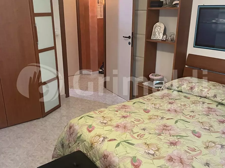 Immagine 3 di Appartamento in vendita  in Piazza Mazzini, 70 a Livorno