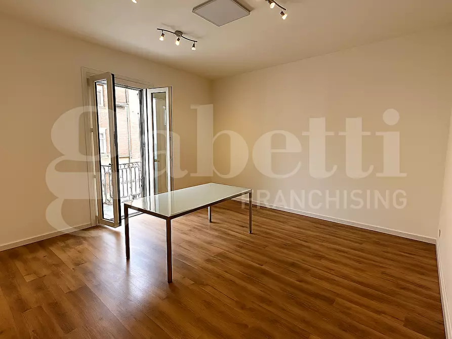 Immagine 17 di Appartamento in vendita  in Via Vittorio Emanuele II, 18 a Chieri