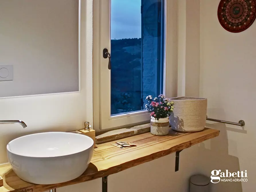 Immagine 15 di Villa in vendita  in Via Spinarello a Saludecio