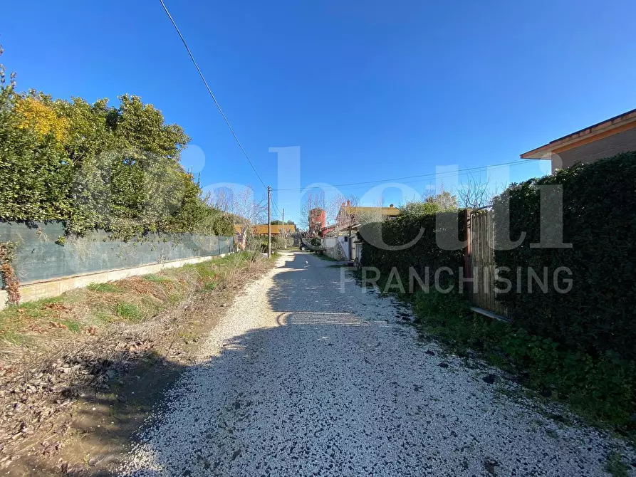 Immagine 38 di Appartamento in vendita  in Via della Luna, 257 a Fiumicino