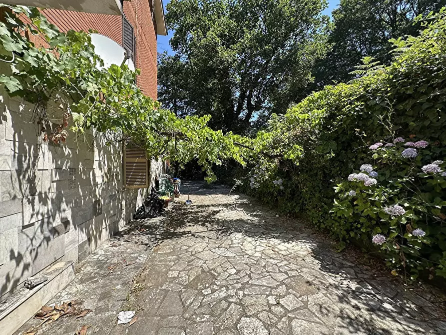 Immagine 5 di Appartamento in vendita  in Via SCOPETONI, 00 a Manziana