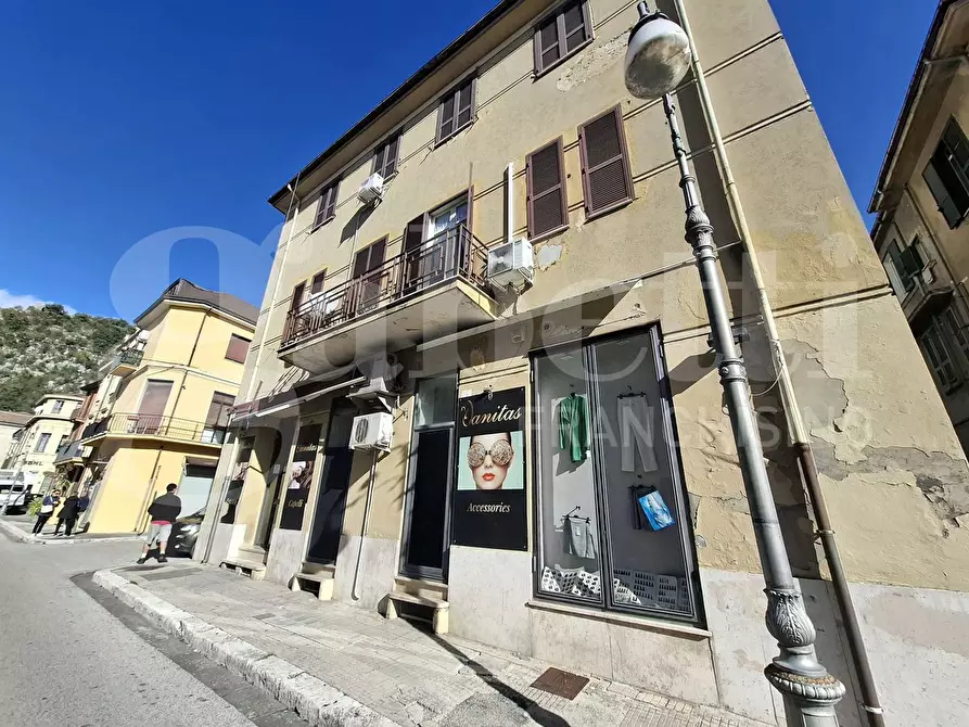 Immagine 3 di Negozio in affitto  in Via Umbertino Carrara, snc a Sora