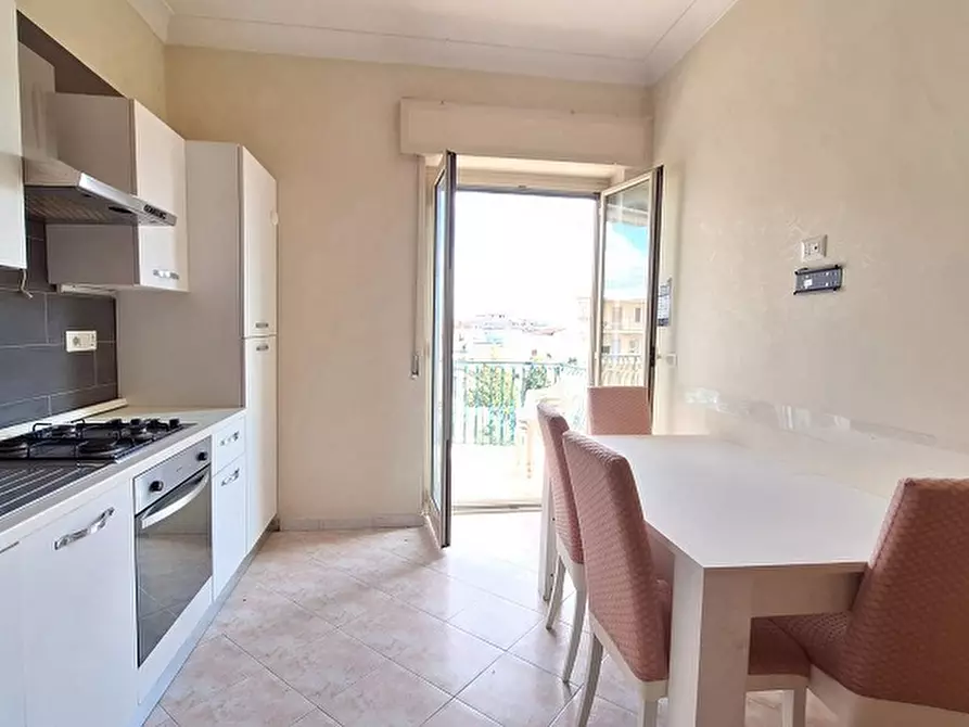 Immagine 10 di Appartamento in vendita  in Via Roma a Melito Di Napoli