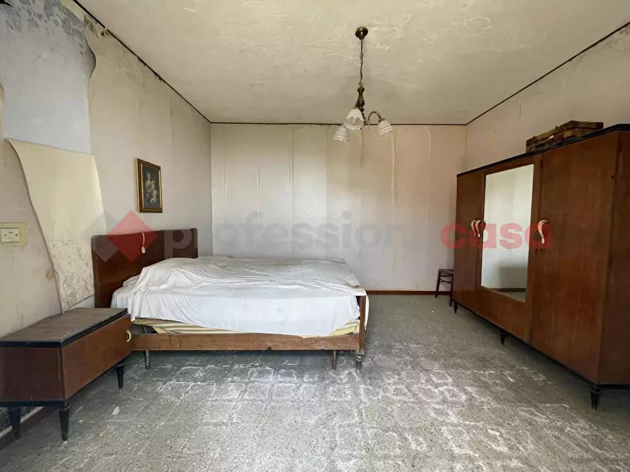 Immagine 15 di Casa indipendente in vendita  in Via LE QUERCE, 10 a Fondi