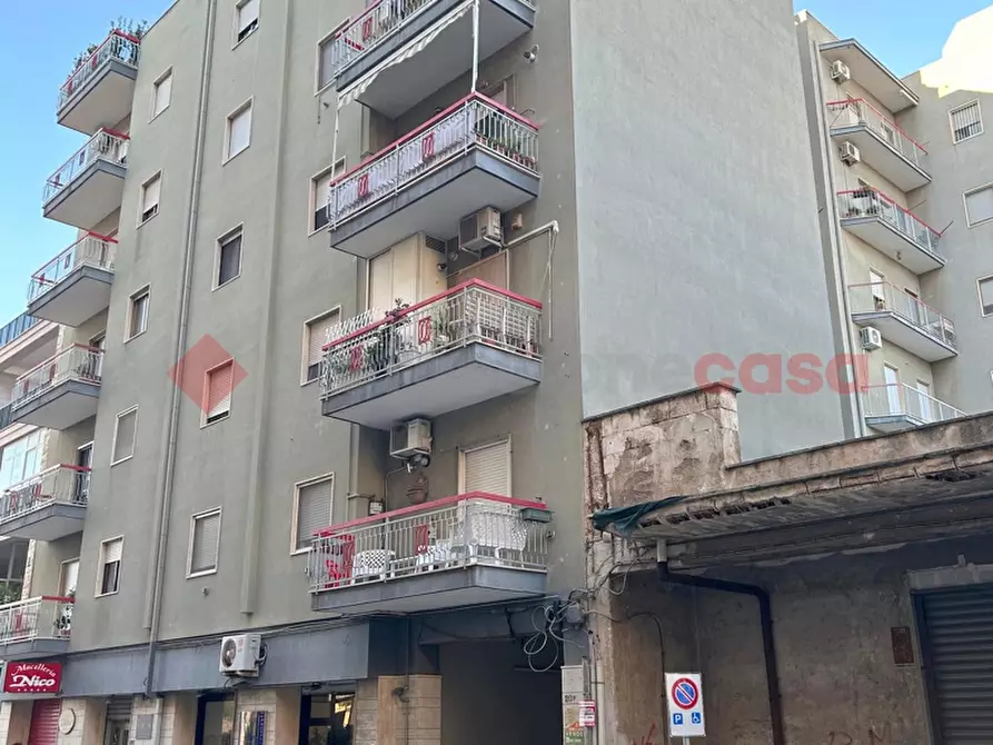 Immagine 1 di Appartamento in vendita  in Via OBERDAN a Monopoli