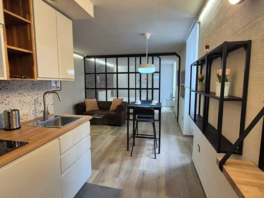 Immagine 17 di Appartamento in vendita  in Corso Umberto I, 178 a Torre Annunziata