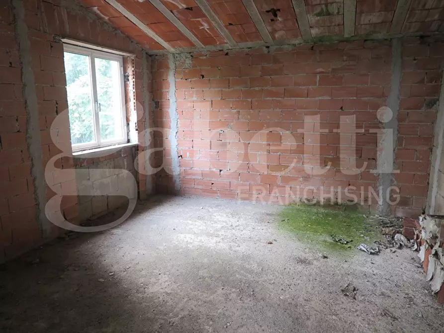 Immagine 8 di Casa indipendente in vendita  in Via CARRO, 4 a Carro