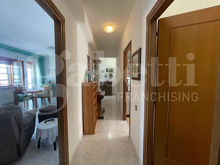 Immagine 11 di Appartamento in vendita  in Via Oceania, 30 a Gaeta