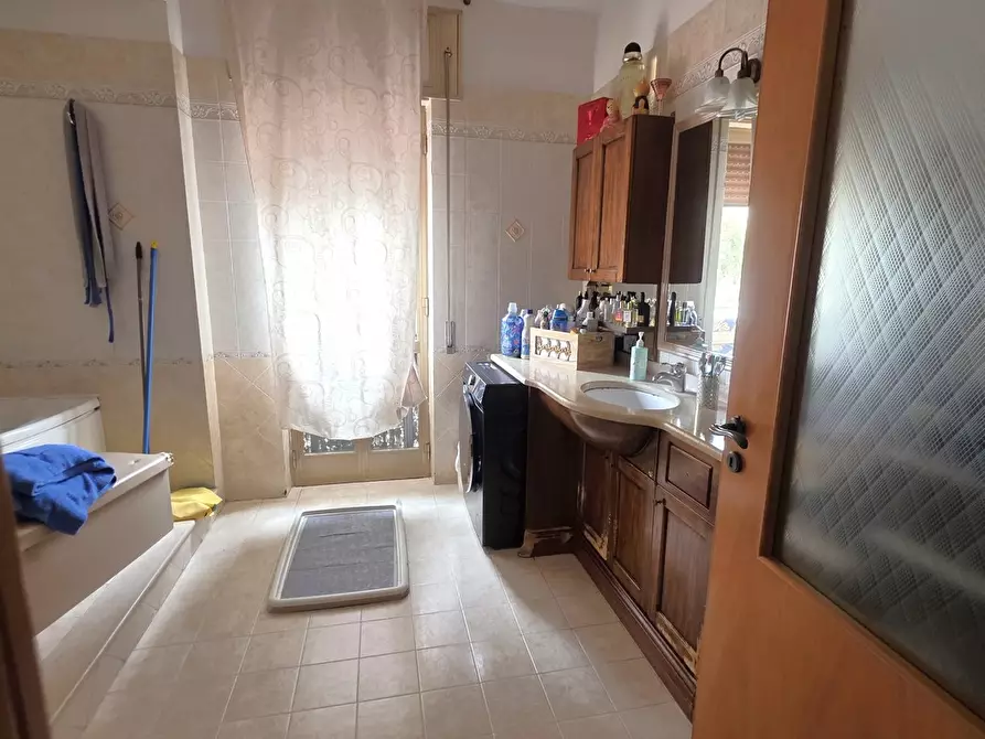 Immagine 34 di Appartamento in vendita  in Via Maiori, 7 a Napoli