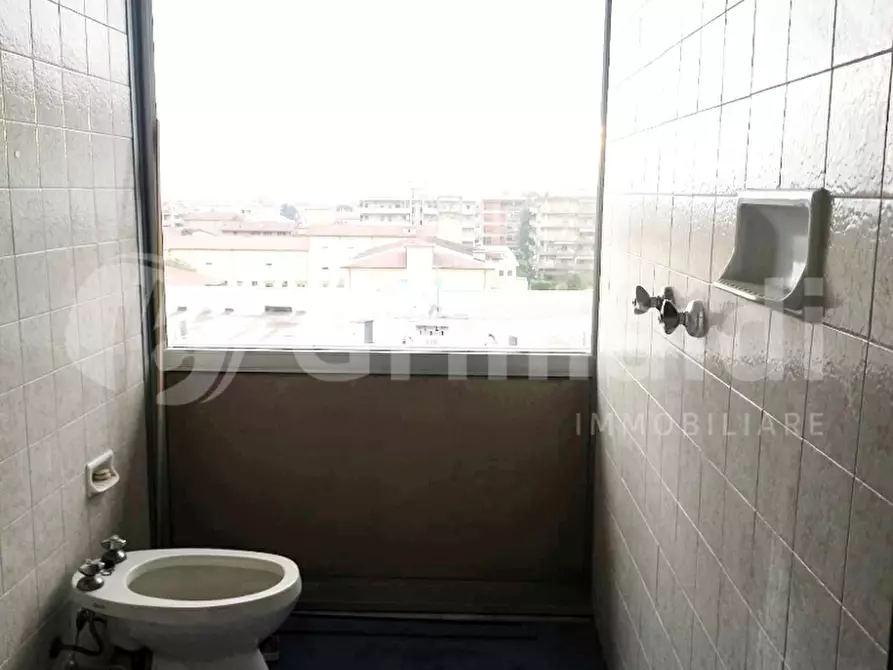 Immagine 16 di Ufficio in vendita  in Via MARINA VECCHIA, 1 a Massa