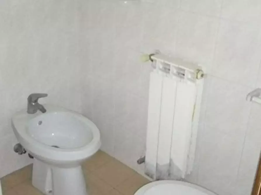 Immagine 30 di Appartamento in vendita  in Via SOTTOMARINA - VIALE VENETO, 12 a Chioggia