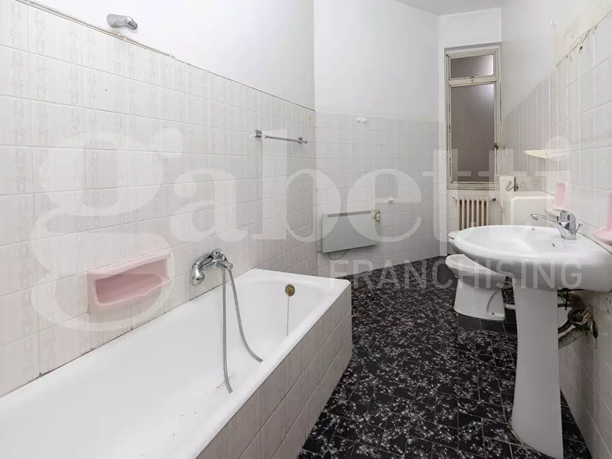 Immagine 16 di Appartamento in vendita  in Corso vittorio veneto, 676 a Ragusa