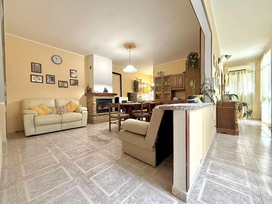 Immagine 1 di Casa indipendente in vendita  in Via UMBERTO, SNC a Maracalagonis