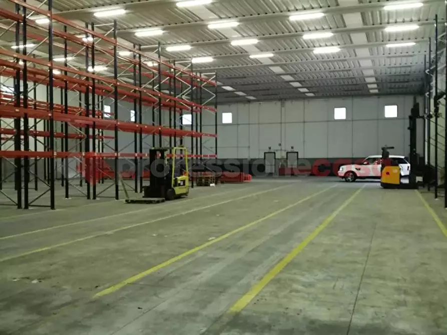 Immagine 12 di Capannone industriale in affitto  in Via Osteria della Fontana - LocalitÃ  Paduni, snc a Anagni