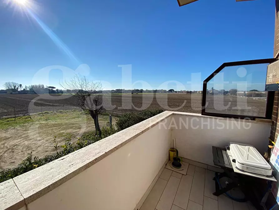 Immagine 12 di Appartamento in vendita  in Via della Luna, 257 a Fiumicino