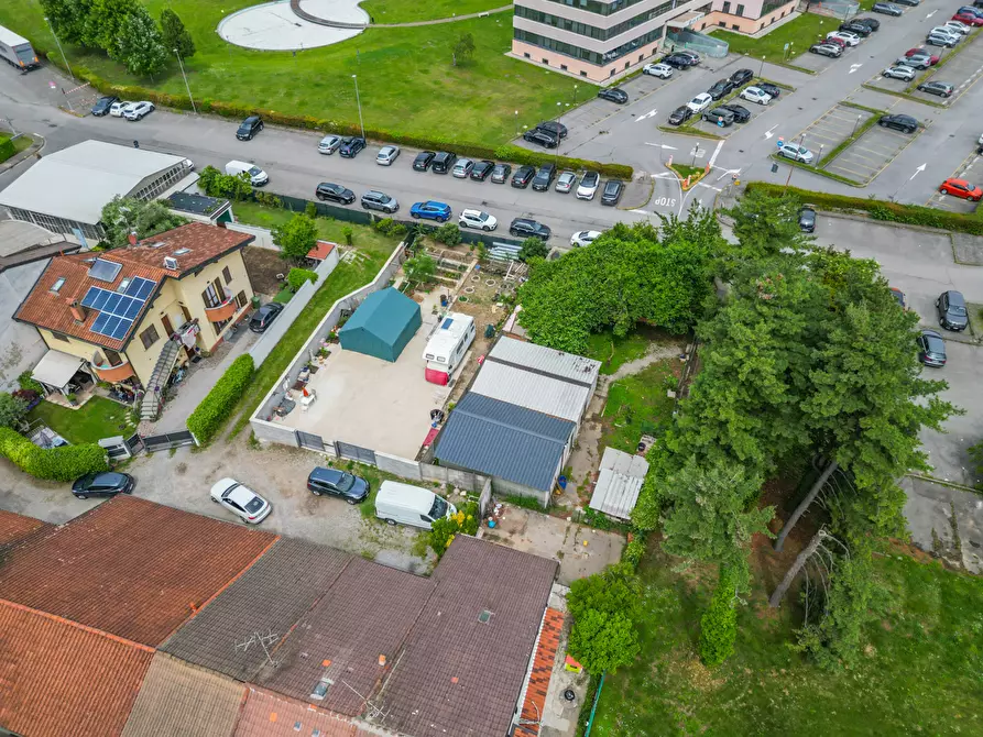 Immagine 3 di Terreno residenziale in vendita  in Via Ghiringhella, 13 a Agrate Brianza