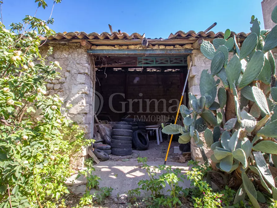 Immagine 5 di Rustico / casale in vendita  in Via GIUSTI, 1 a Avola