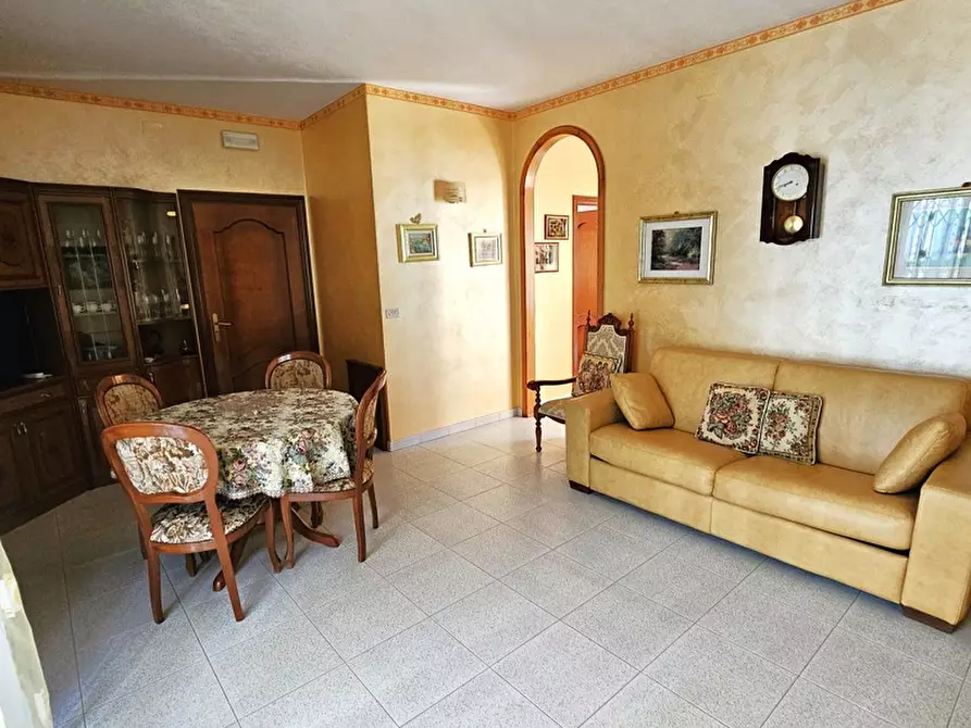 Immagine 8 di Appartamento in vendita  in Via Volturno a San Severo