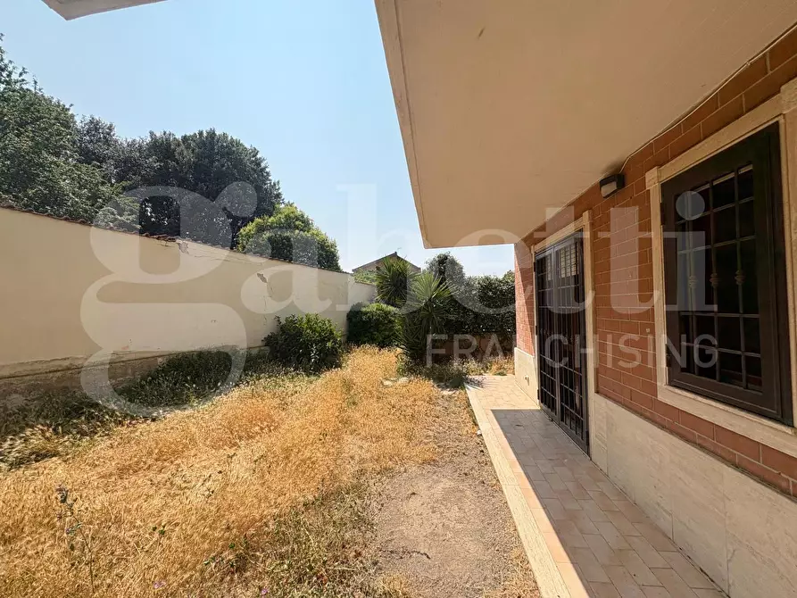 Immagine 22 di Appartamento in vendita  in Via Siligo, 10 a Roma