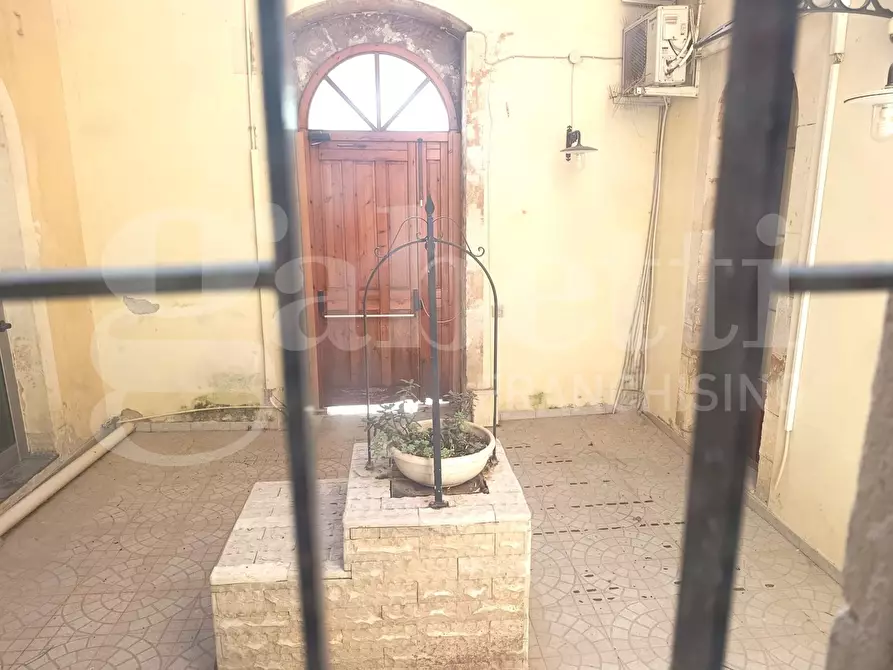 Immagine 10 di Appartamento in vendita  in Via DANTE ALIGHIERI, 97 a Ragusa