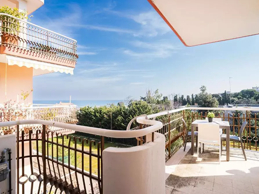 Immagine 13 di Appartamento in affitto  in Via Zara a Trani