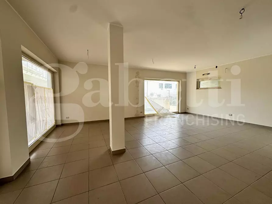 Immagine 8 di Negozio in vendita  in Via de Titta, 14 a Pineto