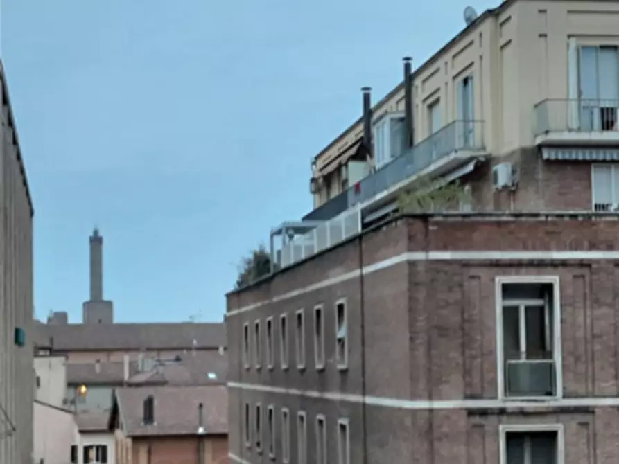 Immagine 7 di Appartamento in vendita  in Via Marconi, 10 a Bologna