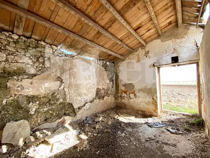 Immagine 7 di Rustico / casale in vendita  in Contrada Burgio, . a Noto