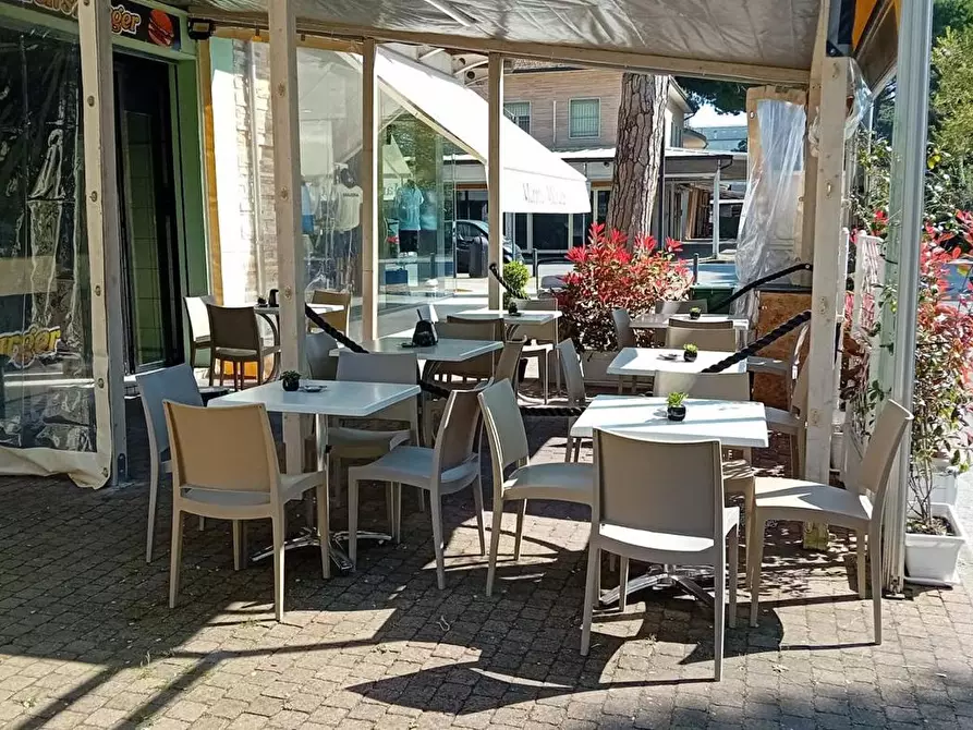 Immagine 5 di Attività commerciale in vendita  in Piazza napoli  milano marittima, 13 a Cervia