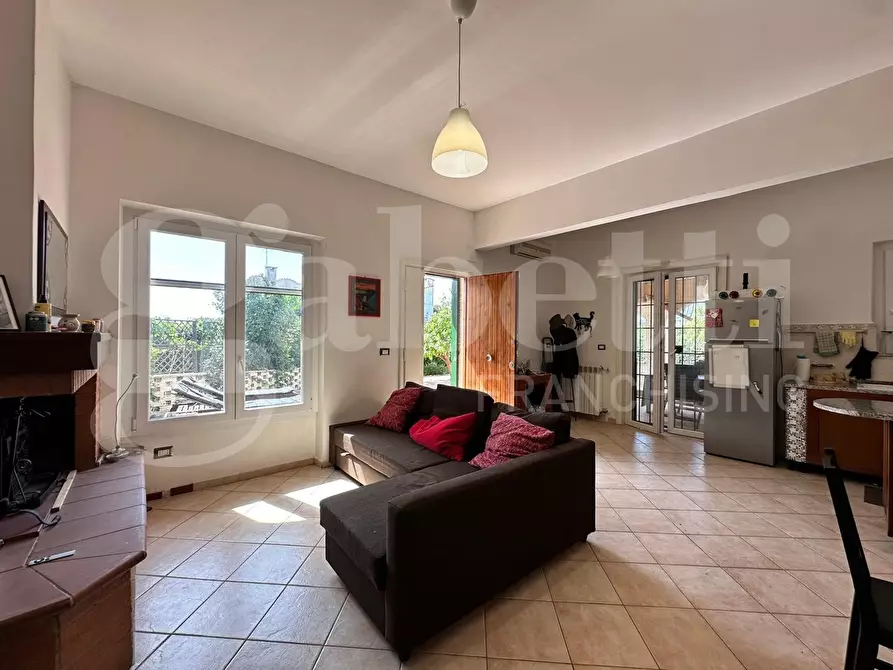 Immagine 12 di Villa in vendita  in Via neto, 17 a Ardea