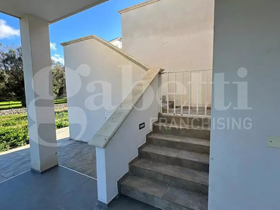 Immagine 12 di Villa in vendita  in Contrada Monticello a Carovigno