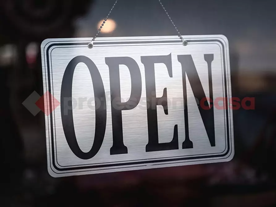 Immagine 24 di Negozio in vendita  in Via Del Gallitello, SNC a Potenza