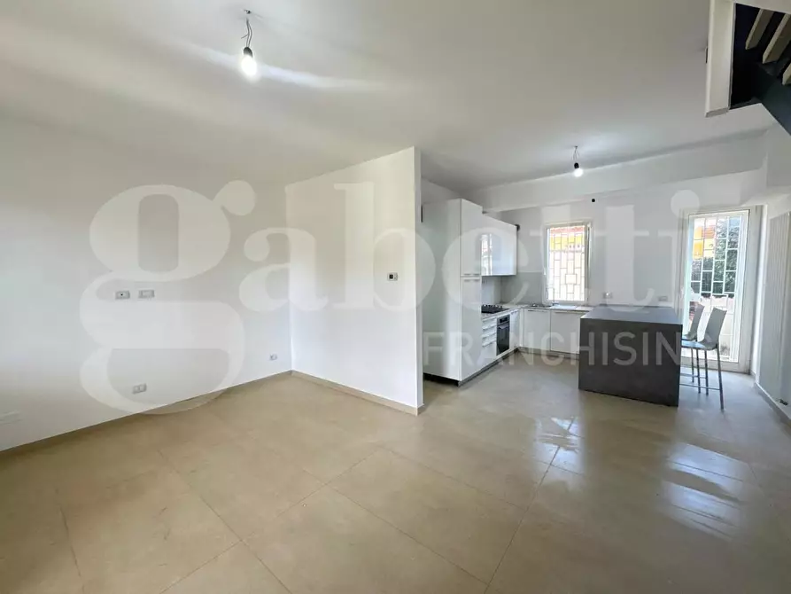 Immagine 6 di Villa in vendita  in Viale piave, 76 a Ardea