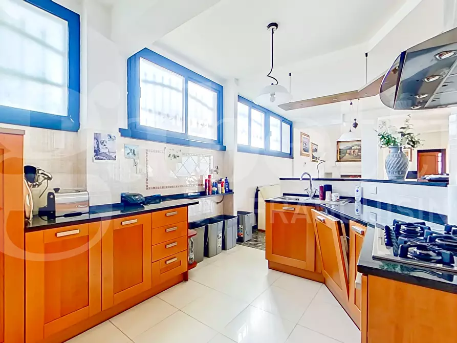 Immagine 23 di Villa in vendita  in Via dei cavalli marini VISTA MARE, 108 a Ardea