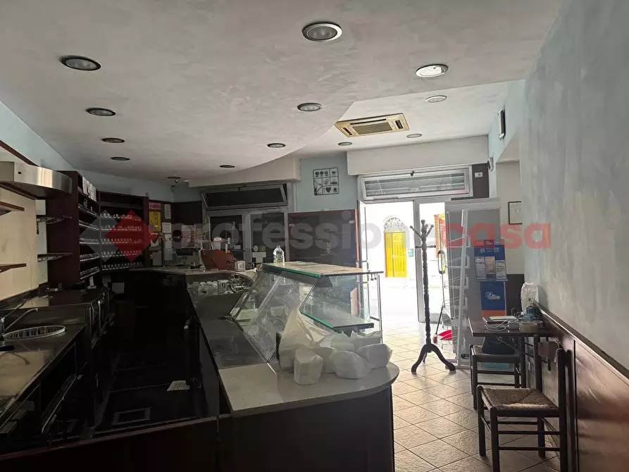 Immagine 4 di Negozio in affitto  in Via GIACOMO PUCCINI, 49/51 a Calenzano